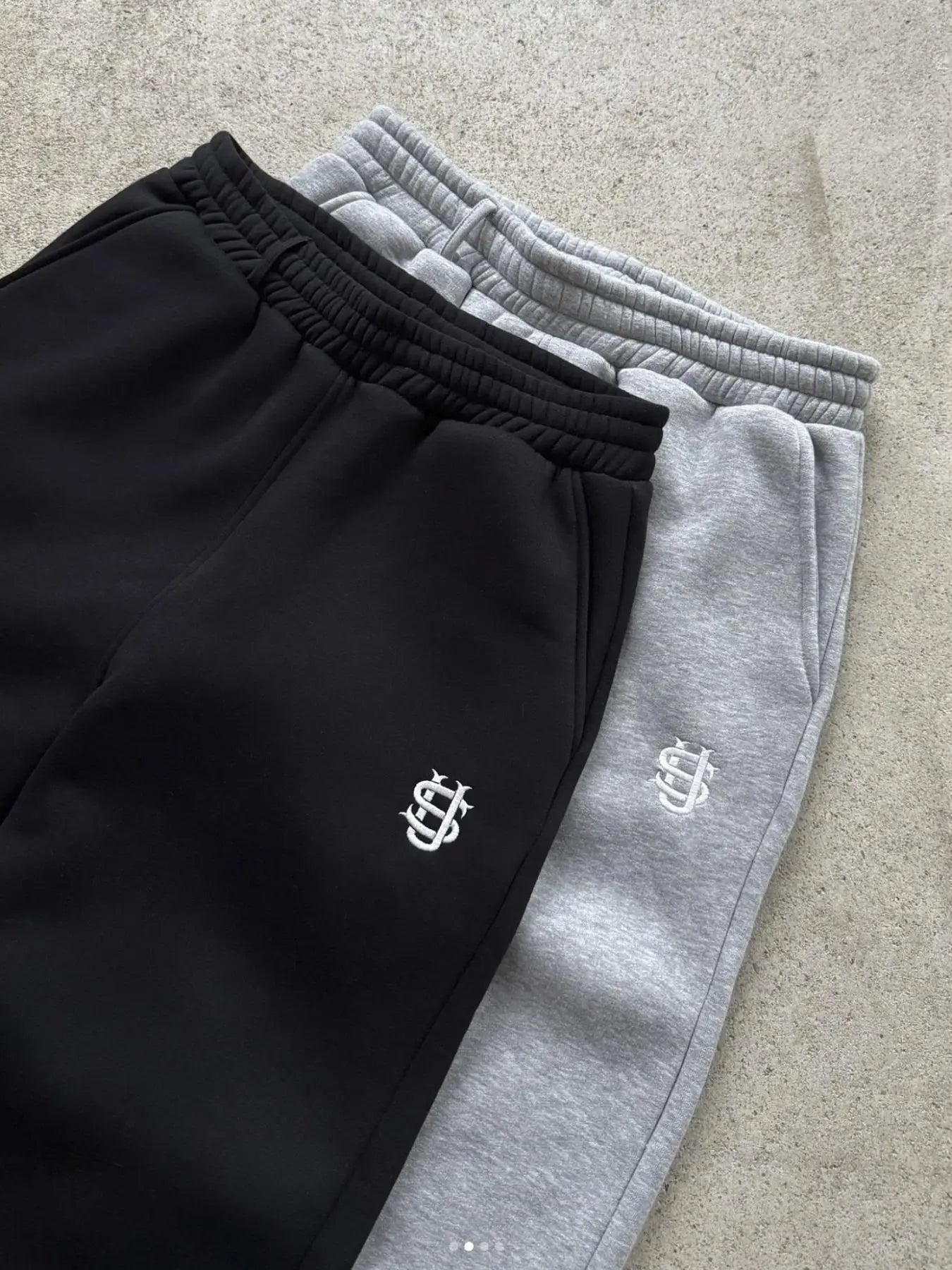 Nouveau pantalon Y2K personnalisé avec fermeture éclair sur les jambes, broderie, style hip-hop, jogging décontracté pour hommes, pantalon rétro droit, survêtement streetwear