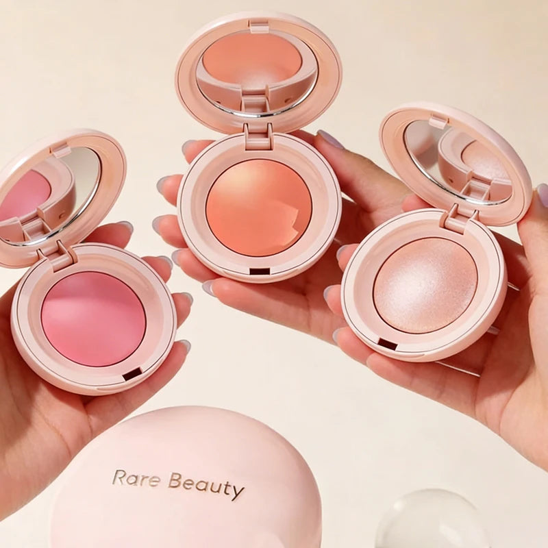 Rare Beauty Poudre de Fard à Joues et Stick Illuminateur Effet Miroir Longue Tenue pour un Fini Naturel et Éclatant